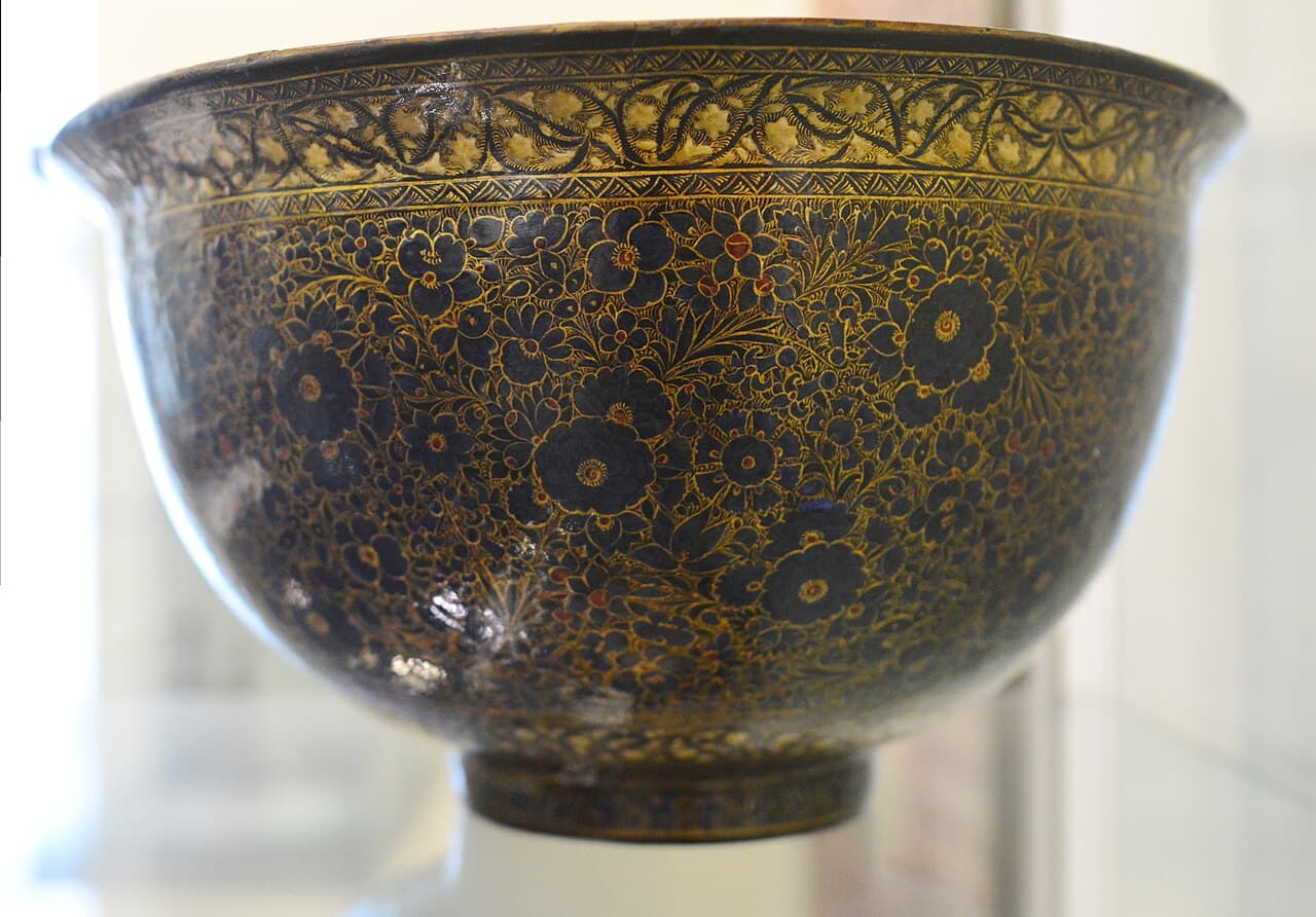 Kashmiri Decorative Vase — Chinar Leaf Edition alternate view